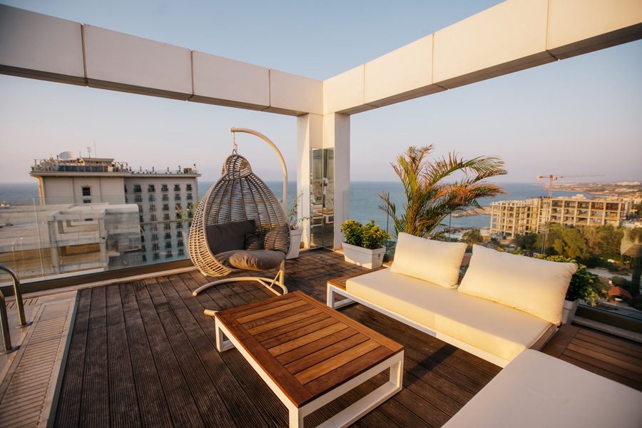 Laroni Real Estate, Terrace