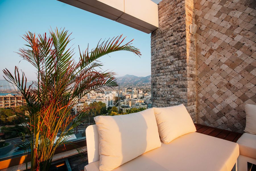 Laroni Real Estate, Terrace